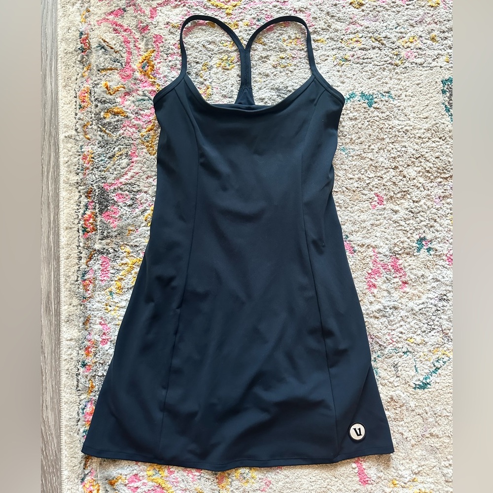 Vuori one shot tennis dress in navy
